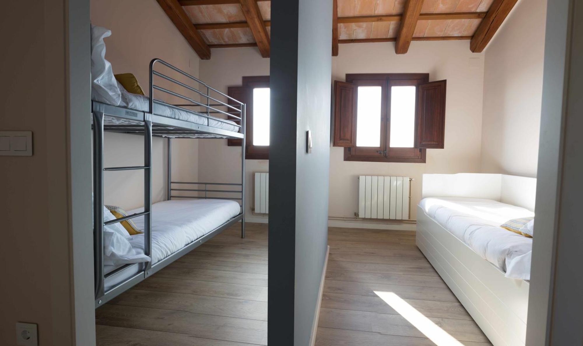 Casa Rural Masia Les Apieres El Pla de Manlleu Экстерьер фото